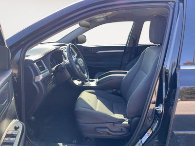 2018 Toyota Highlander LE