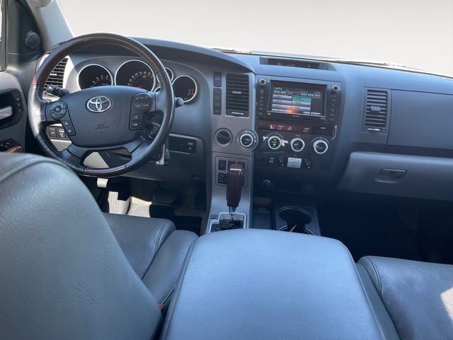 2011 Toyota SEQUOIA Platinum