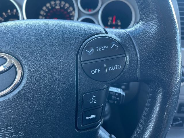 2011 Toyota SEQUOIA Platinum