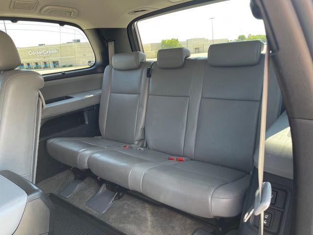 2011 Toyota SEQUOIA Platinum