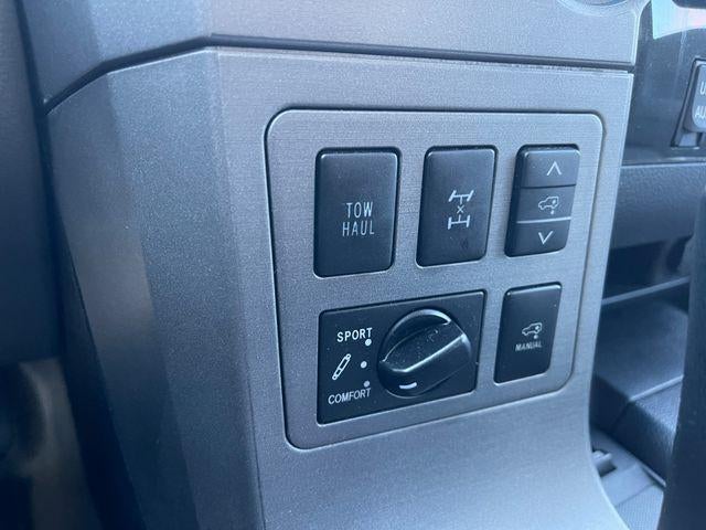 2011 Toyota SEQUOIA Platinum