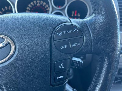 2011 Toyota SEQUOIA Platinum