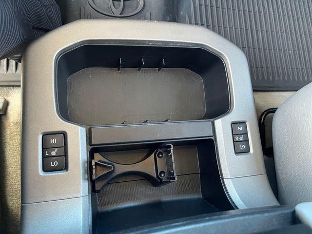 2011 Toyota SEQUOIA Platinum