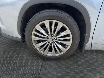 2022 Toyota HIGHLANDER Platinum