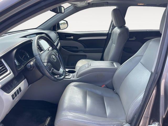 2016 Toyota Highlander XLE V6