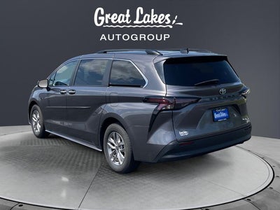 2023 Toyota Sienna XLE 7 Passenger