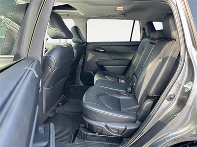 2024 Toyota HIGHLANDER HEV XLE