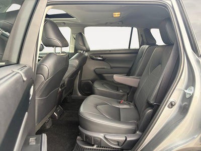 2026 Toyota Highlander Hybrid XLE