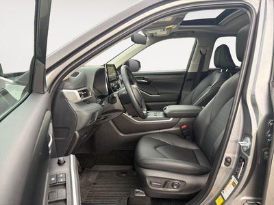 2026 Toyota Highlander Hybrid XLE