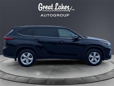 2023 Toyota HIGHLANDER LE