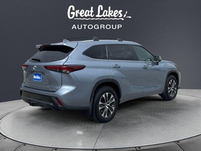 2024 Toyota HIGHLANDER XLE