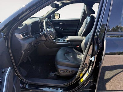 2025 Toyota Highlander XSE