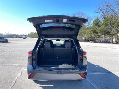 2023 Toyota HIGHLANDER Limited