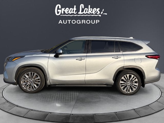 2023 Toyota Highlander Platinum