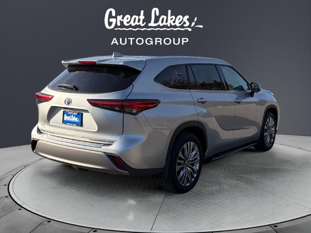 2023 Toyota Highlander Platinum