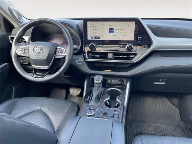 2023 Toyota Highlander Platinum