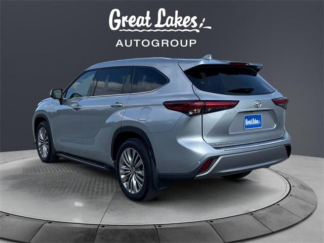 2023 Toyota Highlander Platinum