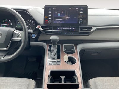 2021 Toyota SIENNA LE LE 8 Passenger
