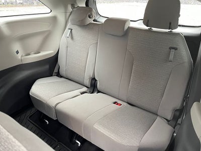 2021 Toyota SIENNA LE LE 8 Passenger