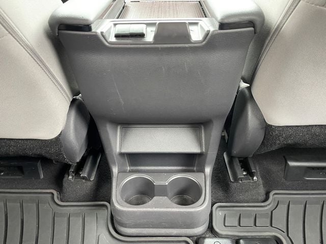 2021 Toyota SIENNA LE LE 8 Passenger