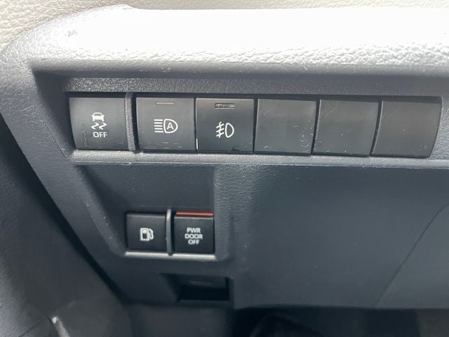 2021 Toyota SIENNA LE LE 8 Passenger