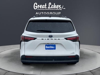 2021 Toyota SIENNA LE LE 8 Passenger