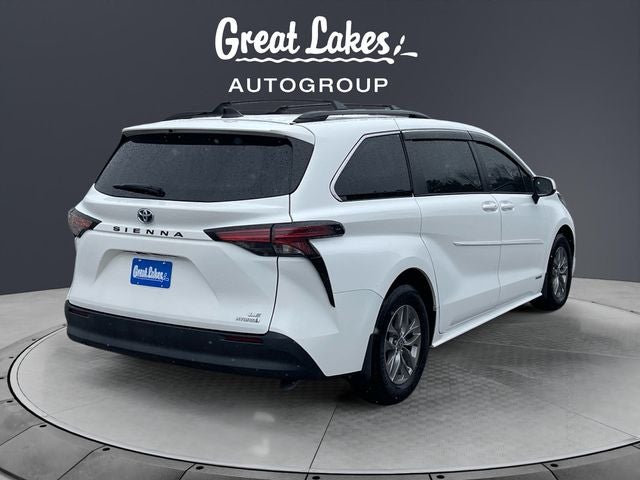 2021 Toyota SIENNA LE LE 8 Passenger