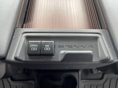 2021 Toyota SIENNA LE LE 8 Passenger