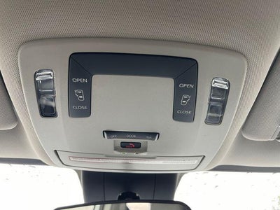 2021 Toyota SIENNA LE LE 8 Passenger