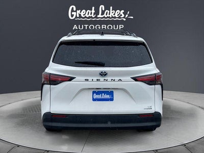 2021 Toyota SIENNA LE LE 8 Passenger