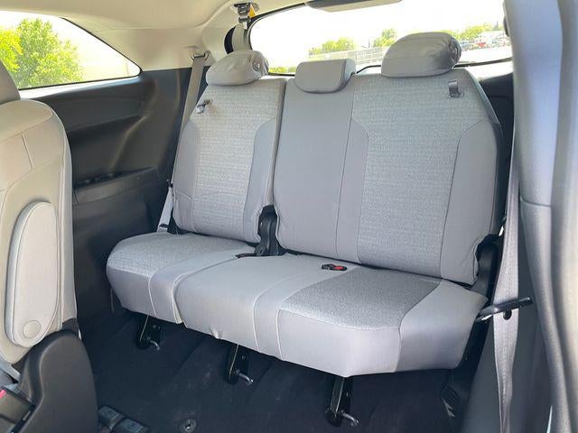 2025 Toyota Sienna LE 8 Passenger