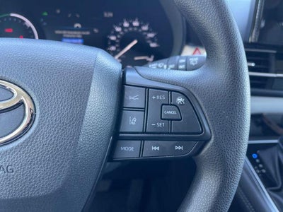 2025 Toyota Sienna LE 8 Passenger