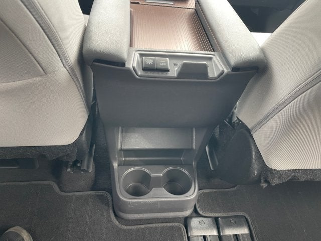 2024 Toyota Sienna LE 8 Passenger