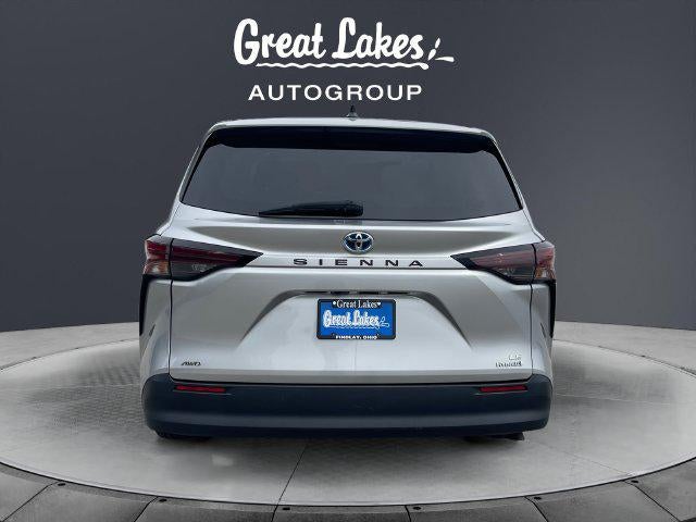 2024 Toyota Sienna LE 8 Passenger