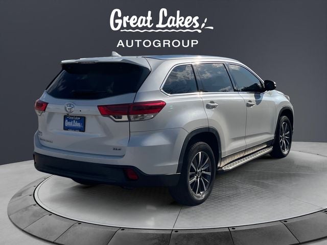 2019 Toyota Highlander Base