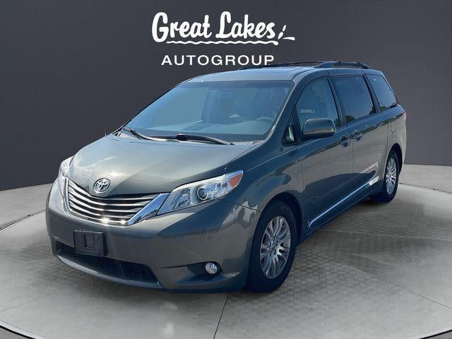2014 Toyota SIENNA XLE 3.5L XLE 8 Passenger
