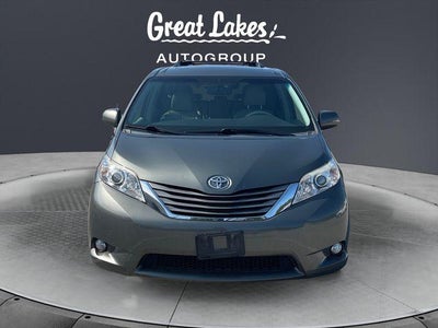 2014 Toyota SIENNA XLE 3.5L XLE 8 Passenger