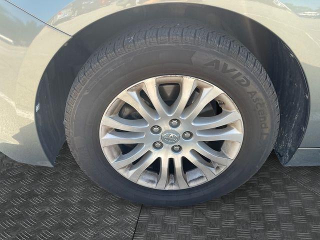 2014 Toyota SIENNA XLE 3.5L XLE 8 Passenger
