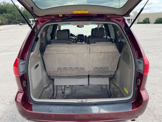 2006 Toyota SIENNA XLE