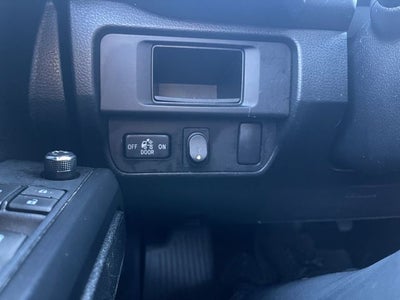 2017 Toyota TACOMA SR SR