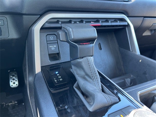 2024 Toyota TUNDRA 4X4 SR5