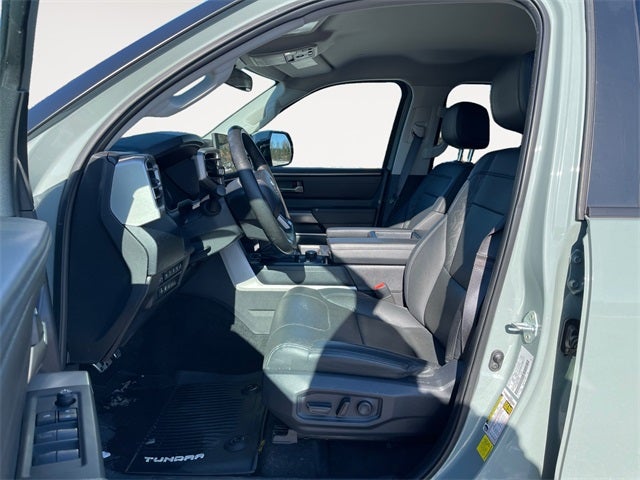 2024 Toyota TUNDRA 4X4 SR5