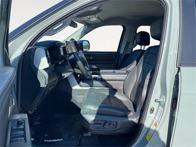 2024 Toyota TUNDRA 4X4 SR5