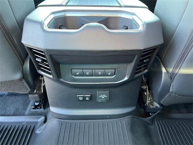 2025 Toyota TUNDRA 4X4 Platinum