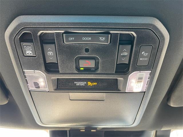 2025 Toyota TUNDRA 4X4 Platinum