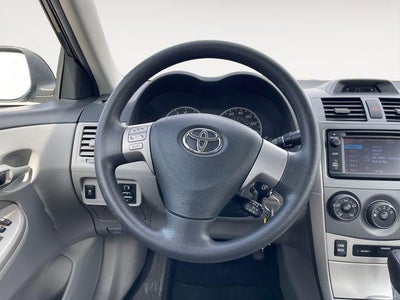 2013 Toyota COROLLA LE