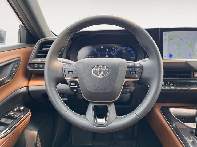 2025 Toyota Toyota Crown Signia XLE