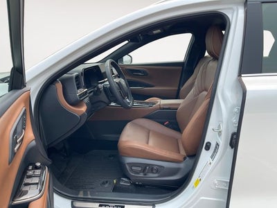 2025 Toyota Toyota Crown Signia XLE