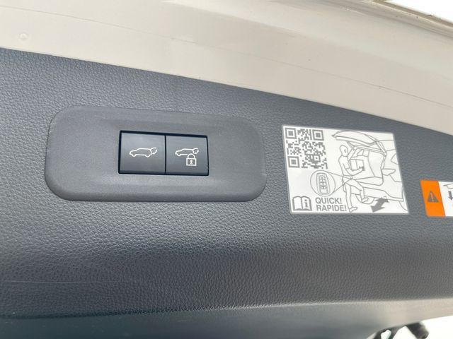 2025 Toyota Toyota Crown Signia XLE