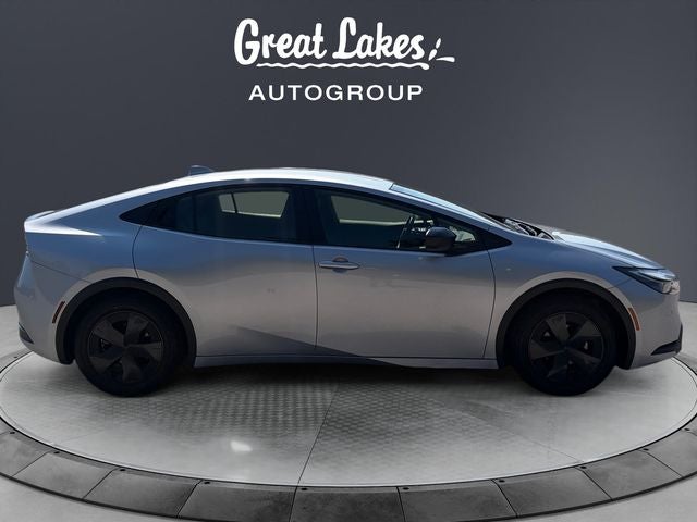 2025 Toyota Prius LE